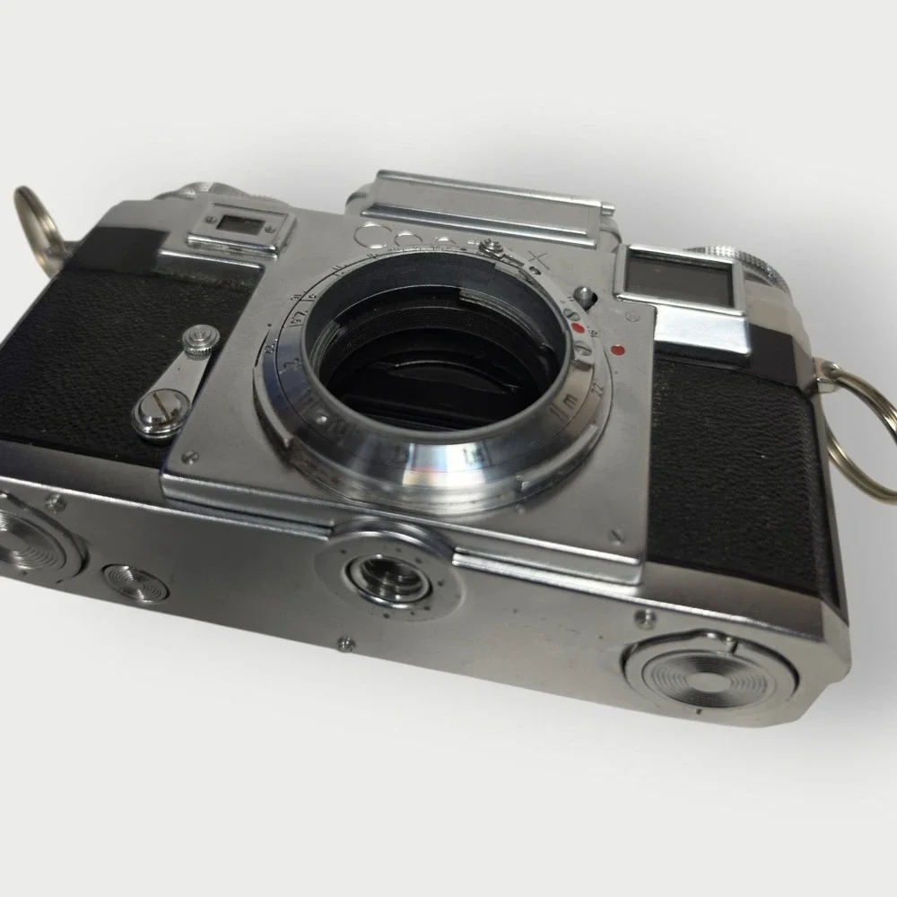 Vintage Zeiss Contax 35mm Rangefinder Camera Body Germany UNTESTED PARTS REPAIR